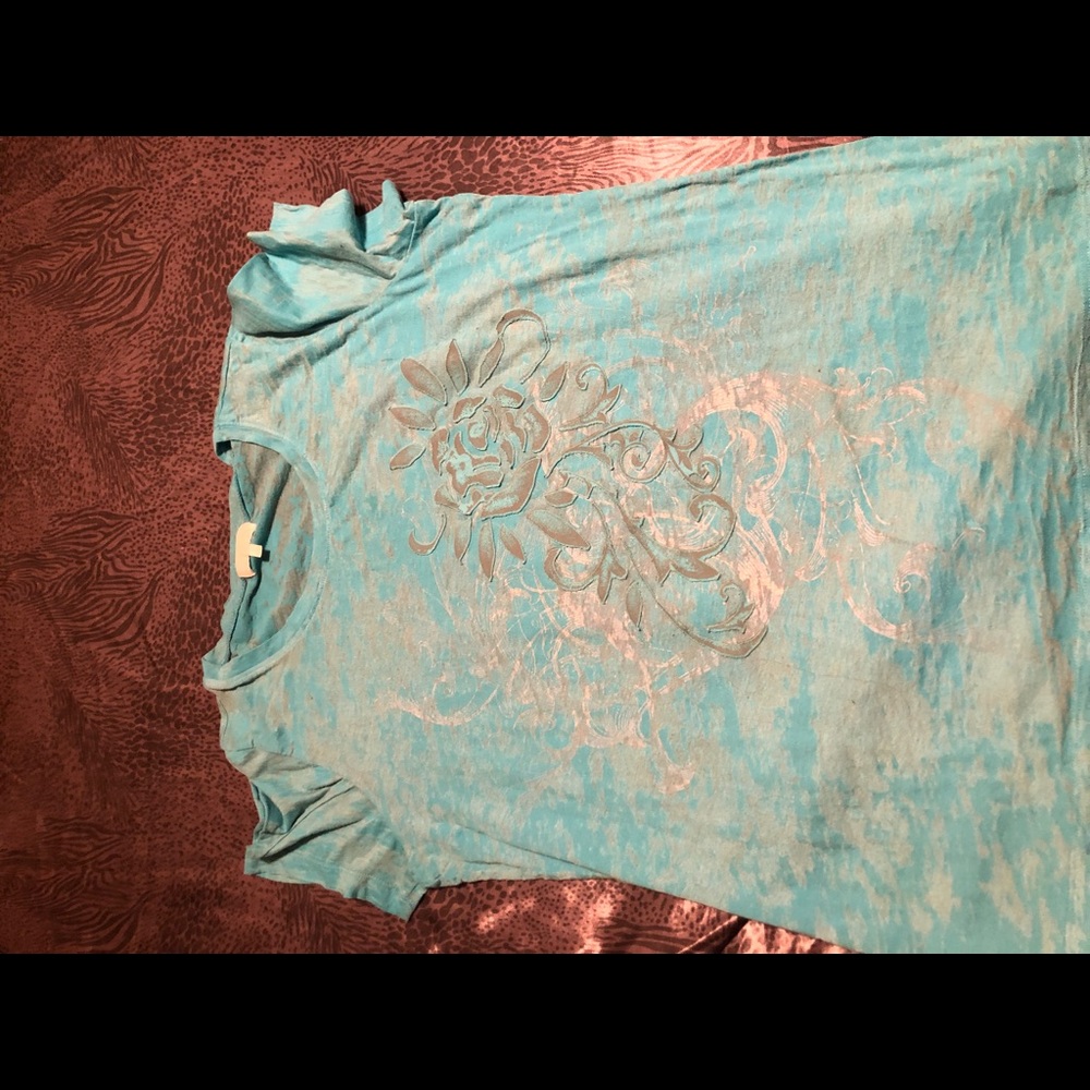 Maurice’s tshirt with flower design